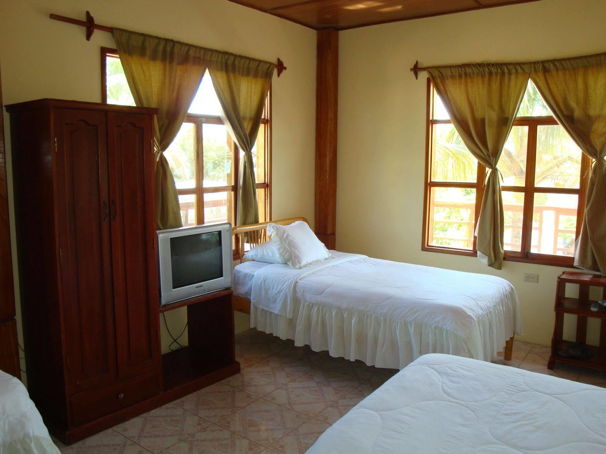 Hotel San Vicente Galapagos Puerto Villamil Eksteriør billede